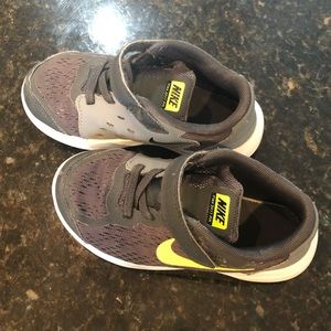 Boys Nike sneakers with Velcro size 10